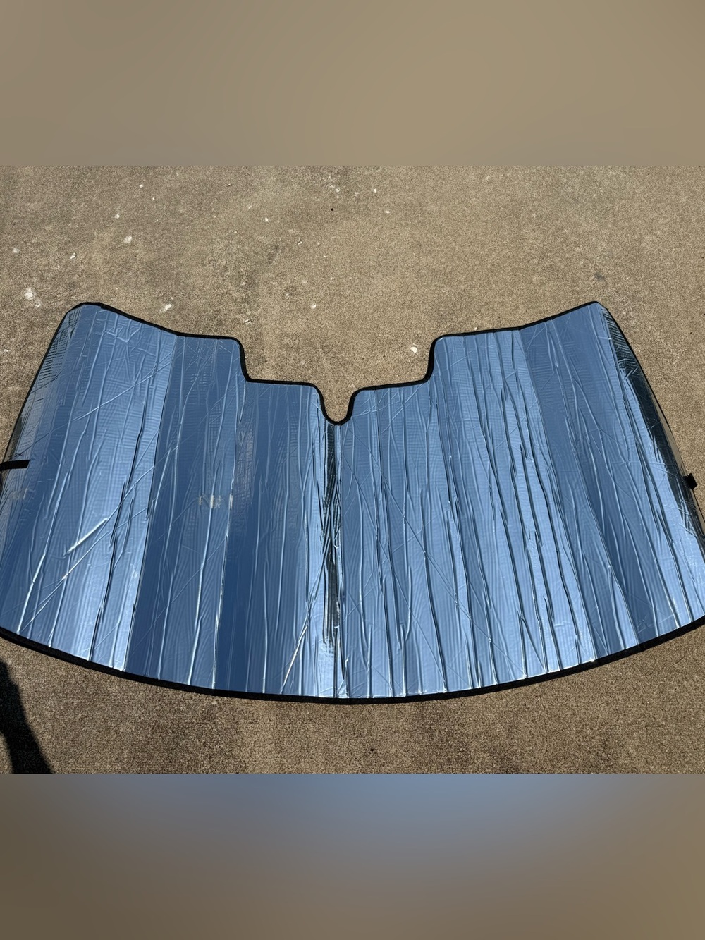 WeatherTech Custom Fit Windshield Sun Shade 2022 Nissan Pathfinder